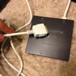 ケイマン:カロッツェリアナビにiphoneをつなげる。