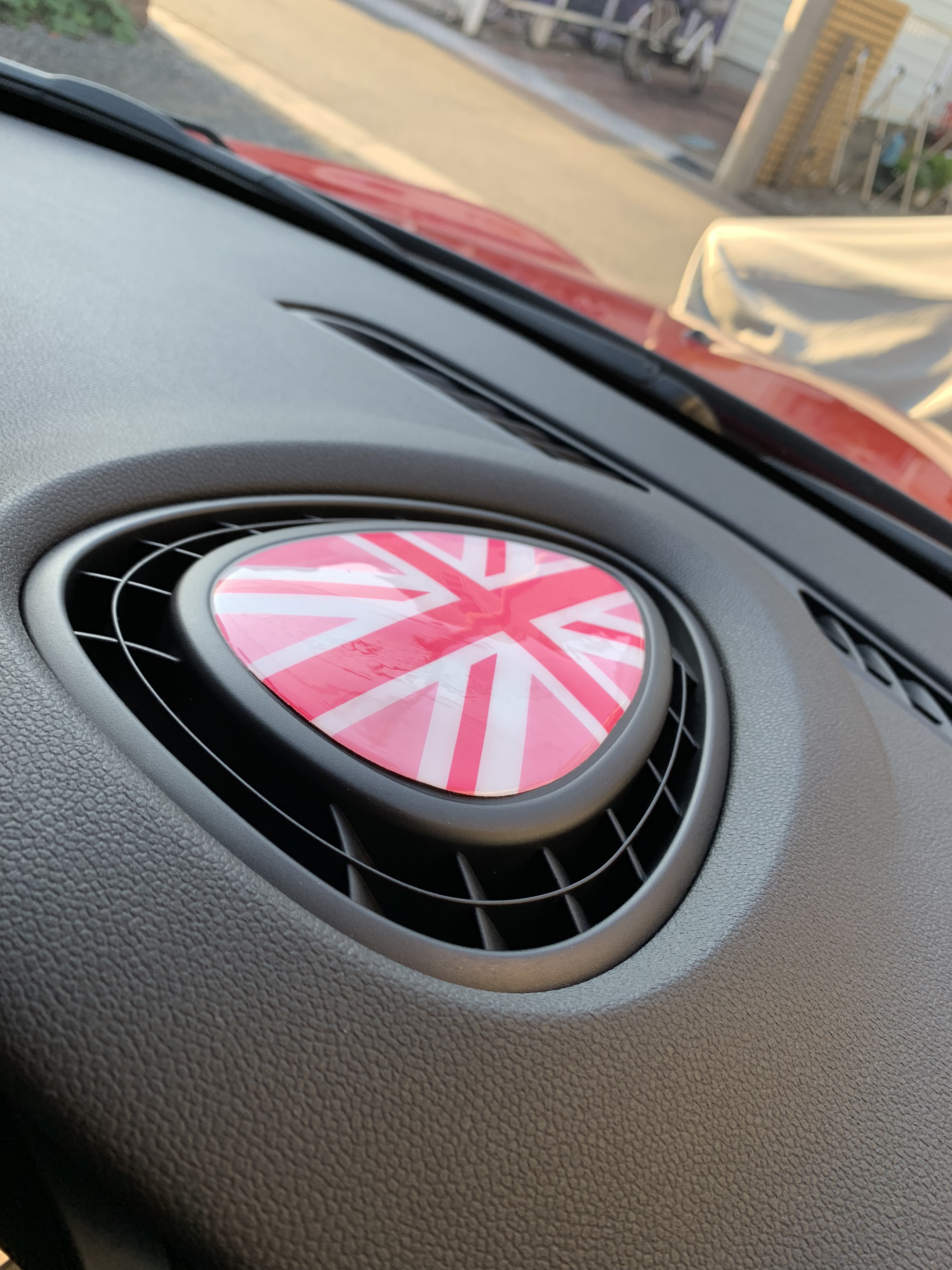 ミニJCW：ダッシュボードにユニオンジャックステッカーを貼ってみる。 | つゆだくLife