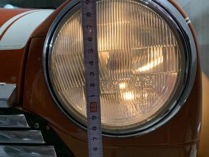ローバーミニのヘッドライト光軸調整