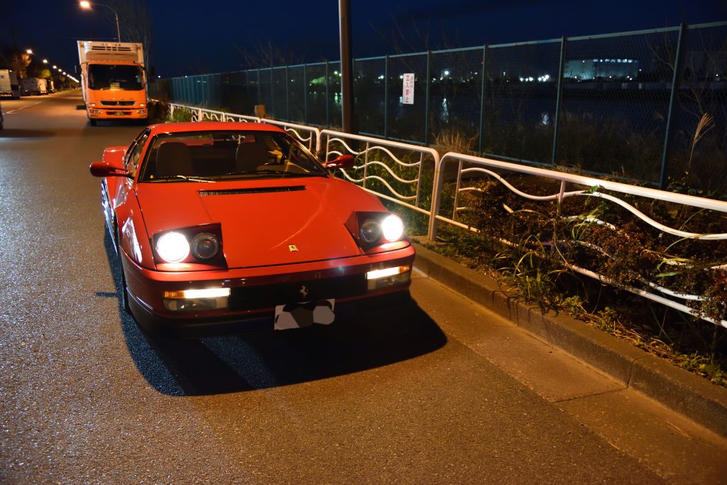 フェラーリテスタロッサと夕焼け