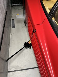 フェラーリテスタロッサのジャッキアップ