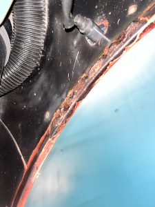 ローバーミニのサビ補修と再塗装