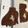 テスタロッサ：アクセルペダルの注油と、ついでにフロアマット洗浄。そこで過去オーナーの遺品が見つかる。