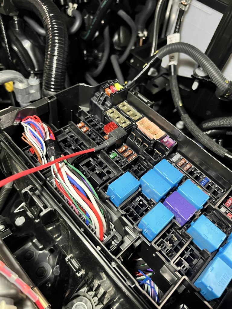 ランドクルーザー250の電源取り