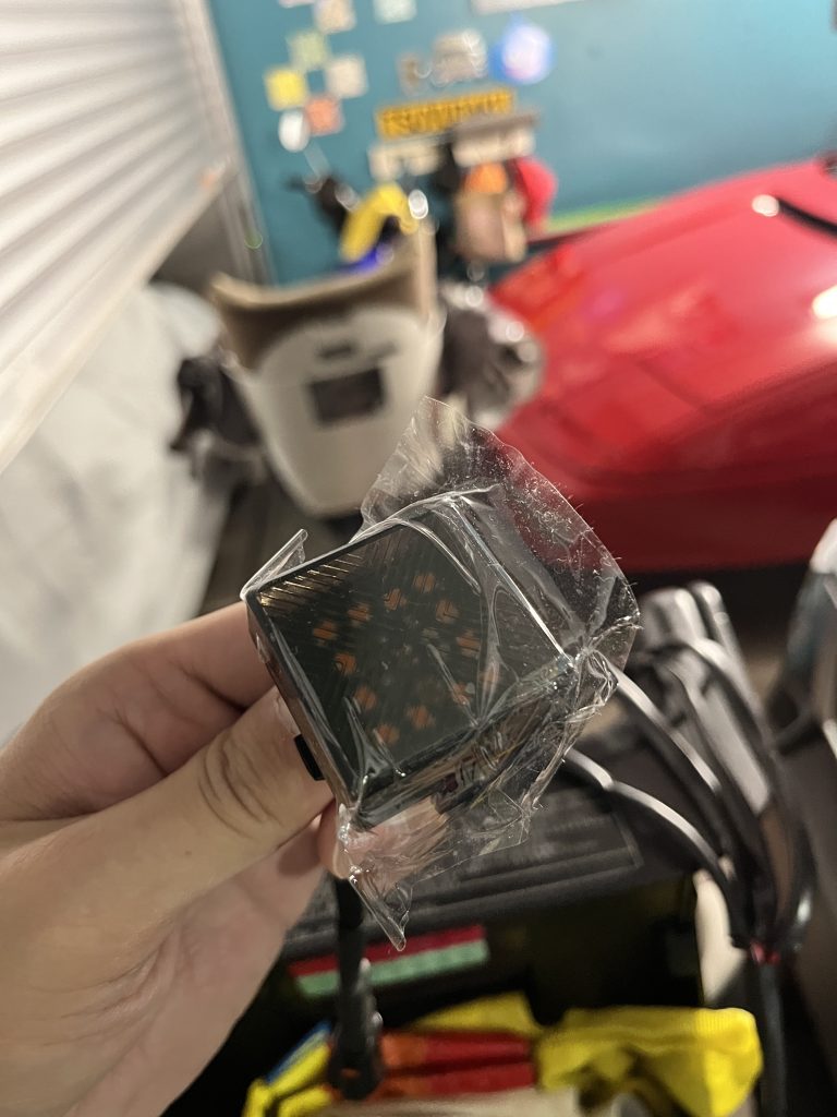 ランドクルーザー250のグリルマーカー取り付け