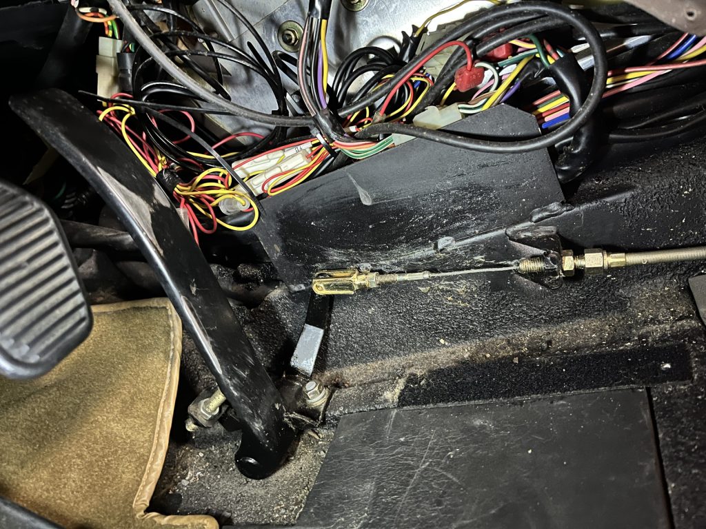 フェラーリテスタロッサのアクセルペダル注油